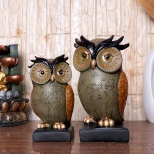 Decorative Owl Figurine Set – Handcrafted Resin Sculpture – 3 Sizes Available (17cm, 15cm, 13cm) - Image 1